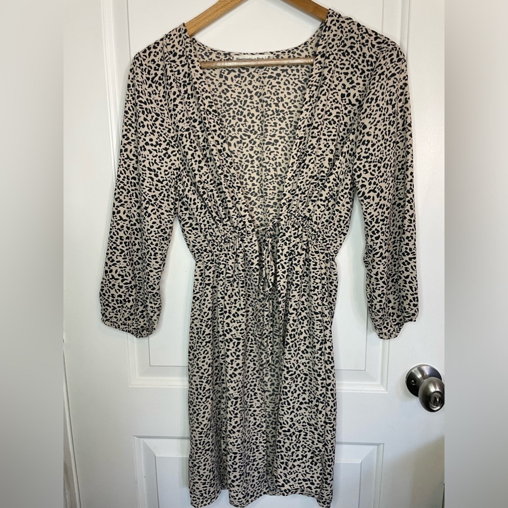 Abercrombie & Fitch Women’s Puff Sleeve Kimono Tan Leopard Size Medium - Picture 2 of 5